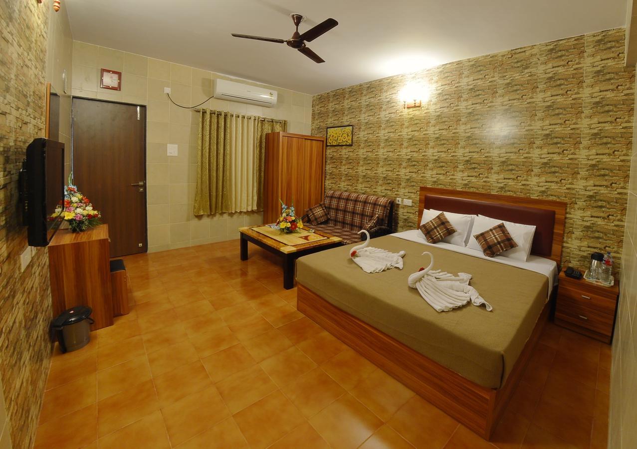 Grand Goa Exotica Hotel Guirim Exterior foto